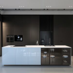 Minimalizm z akcentem w kolorze ziemistego oranżu